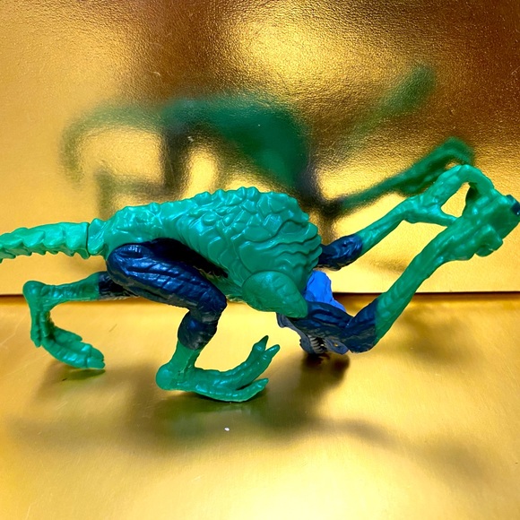 GREEN LANTERN MOVIE ISAMOT KOL COLLECTIBLE ACTION FIGURE MATTEL 4” - Picture 8 of 10